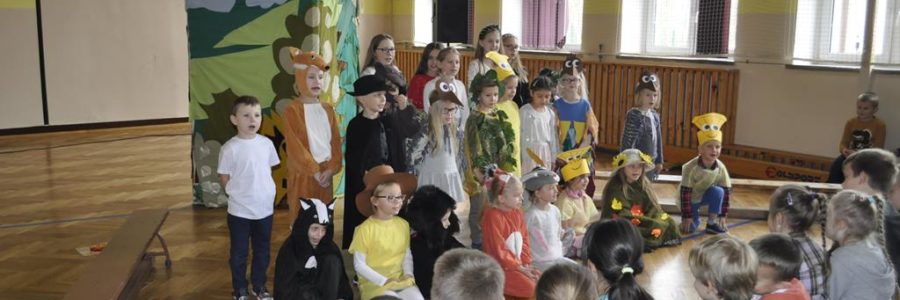 ,,Idzie lasem Pani Jesień”