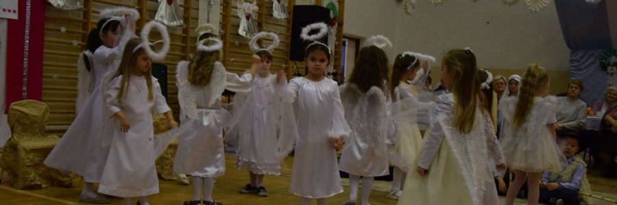 Uroczystość z&nbsp;okazji Dnia Babci i&nbsp;Dziadka – gr. IV i&nbsp;V