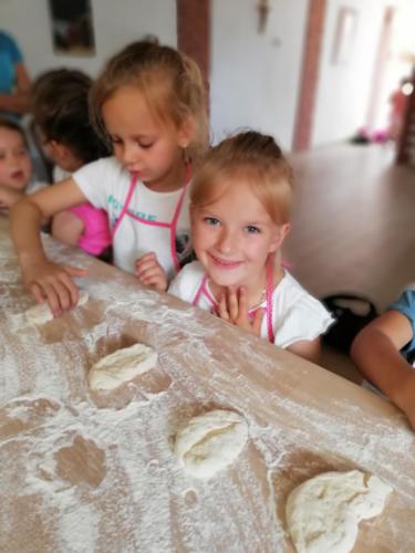 35205571 1742804659129433 3812458717073375232 n (1)