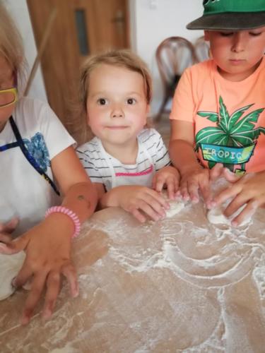 35226174 1742803739129525 4894239238087770112 n (1)